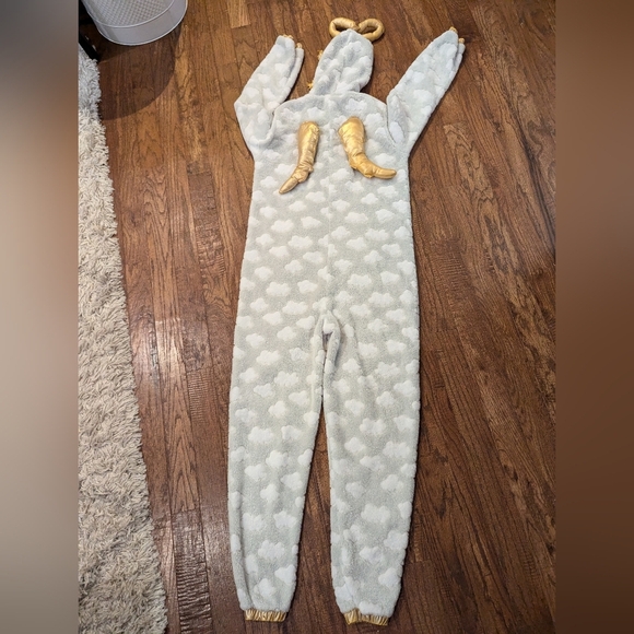 Angel Fluffy cloud Onesie - woman's Size Large - Picture 5 of 8